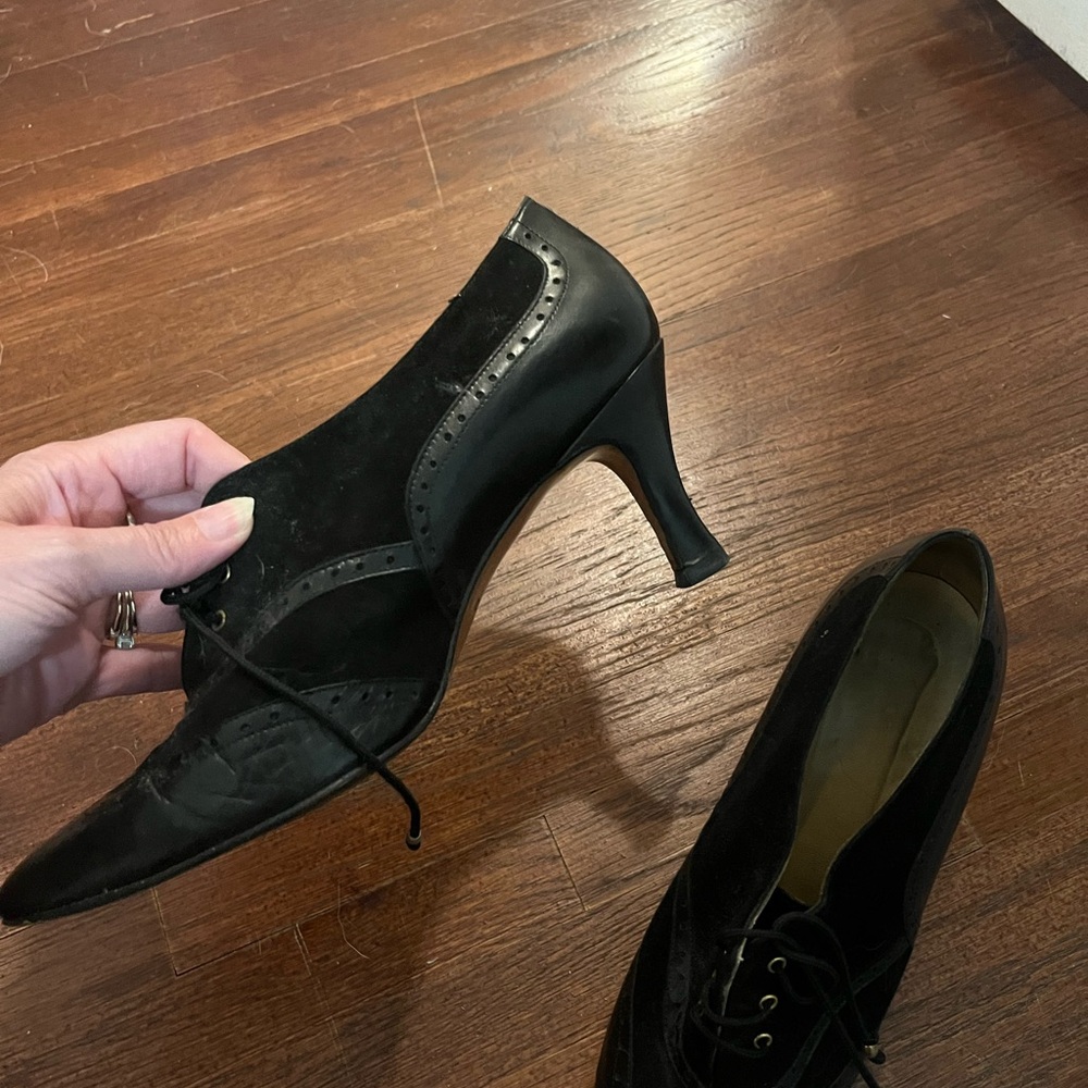 Gucci Black Lace-Up Heels